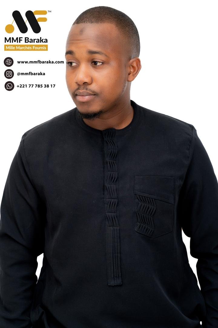 Chemise noire à plastron plissé ton sur ton
